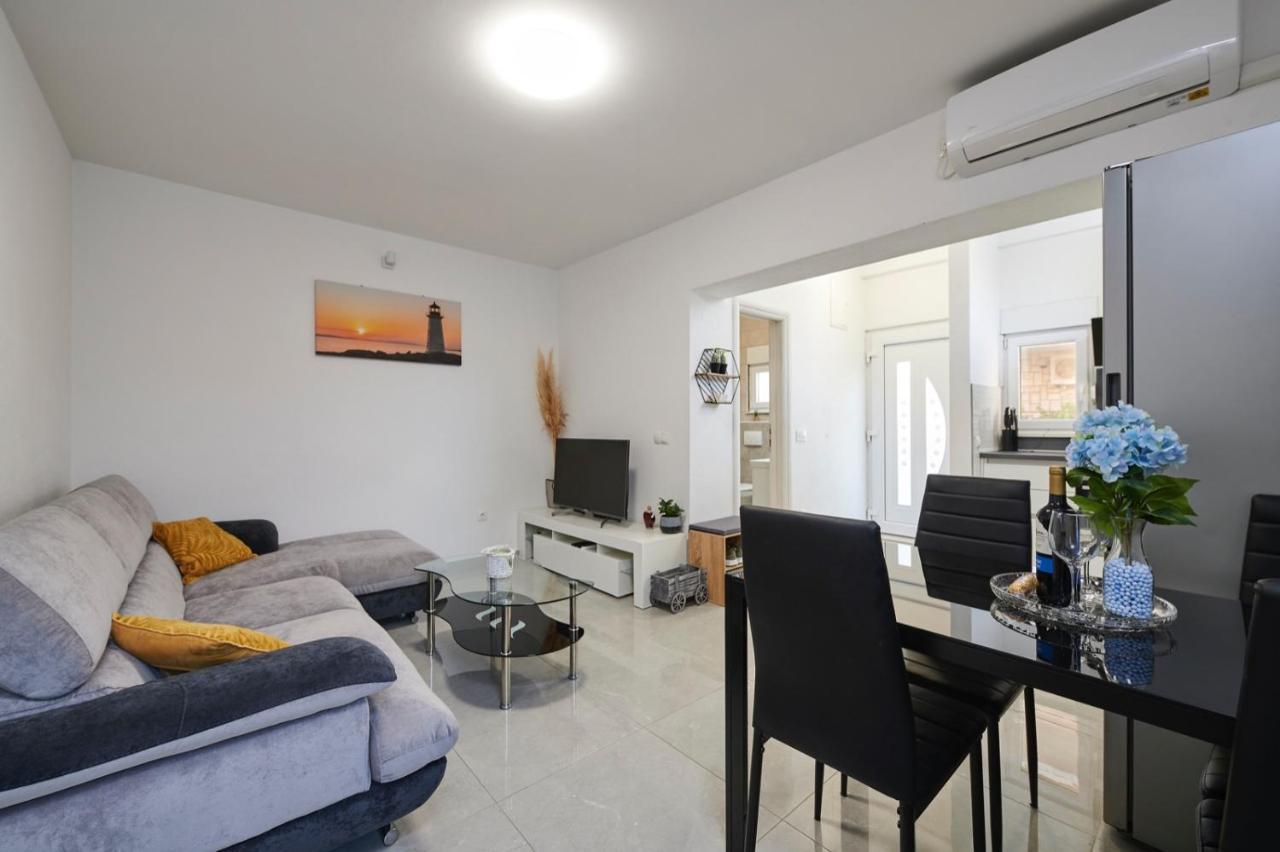 Apartment Josip Ciovo Трогір Екстер'єр фото
